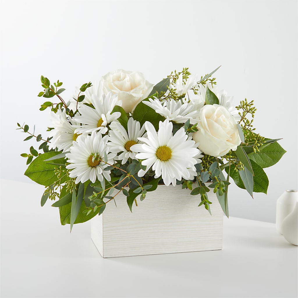 Fresh Linen Box Bouquet – Bella Rose, Rialto CA