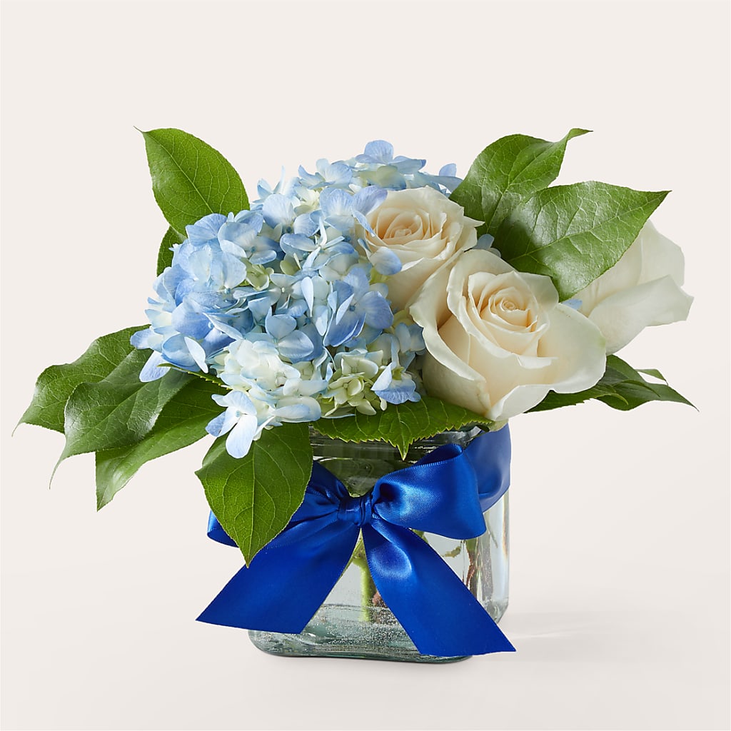 Sky Blue Delight Bouquet – Bella Rose, Rialto CA