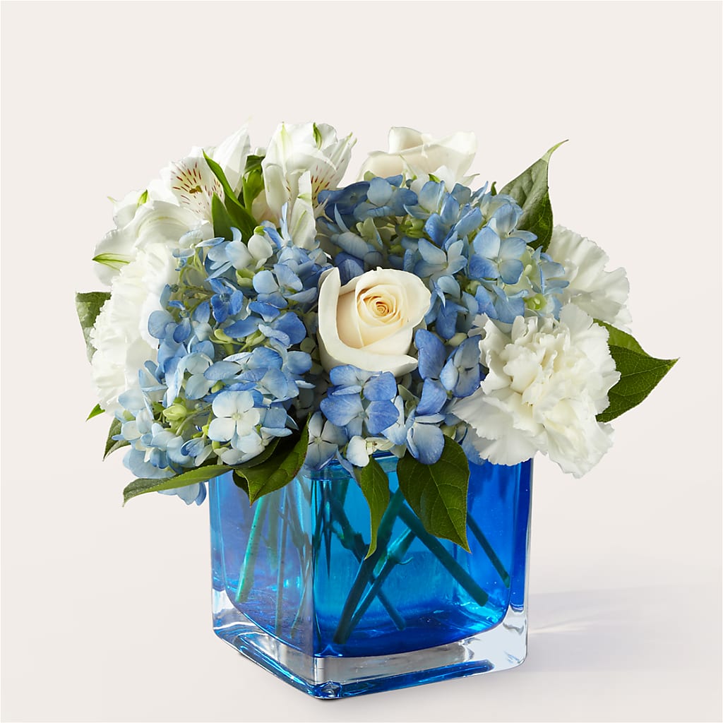 Soothing Waters Bouquet – Bella Rose, Rialto CA