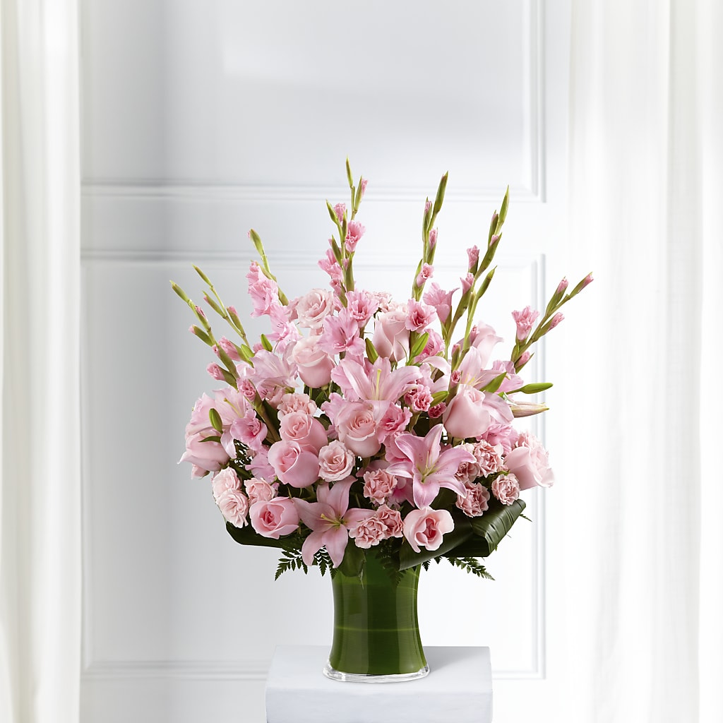 Lovely Tribute Bouquet – Bella Rose, Rialto CA