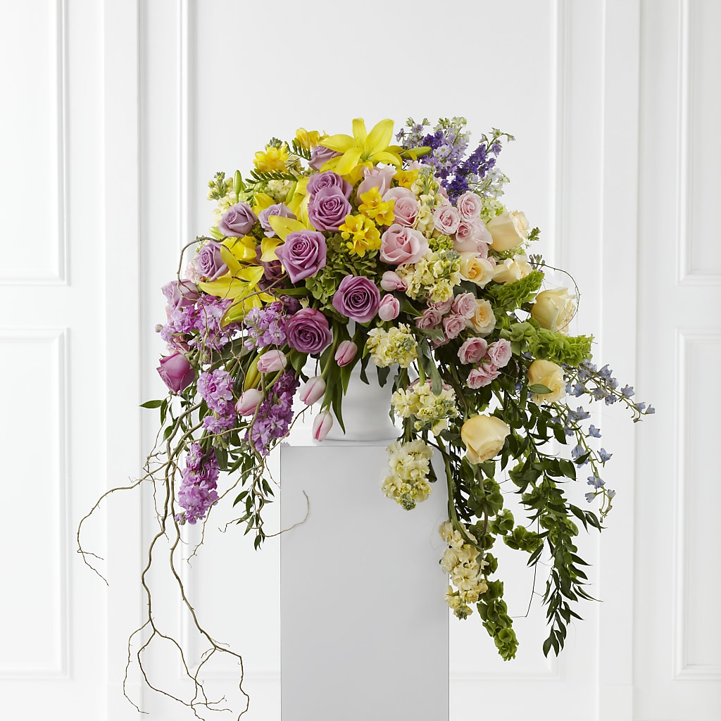 Display of Affection Arrangement – Bella Rose, Rialto CA