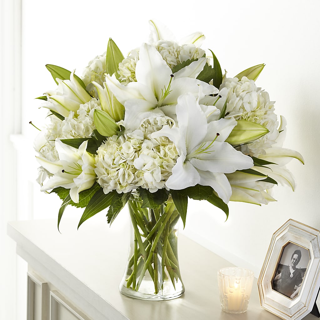 Compassionate Lily Bouquet – Bella Rose, Rialto CA