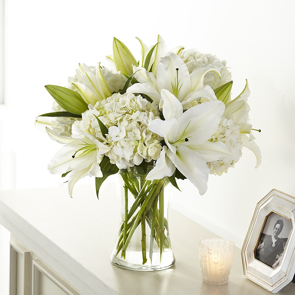 Compassionate Lily Bouquet – Bella Rose, Rialto CA