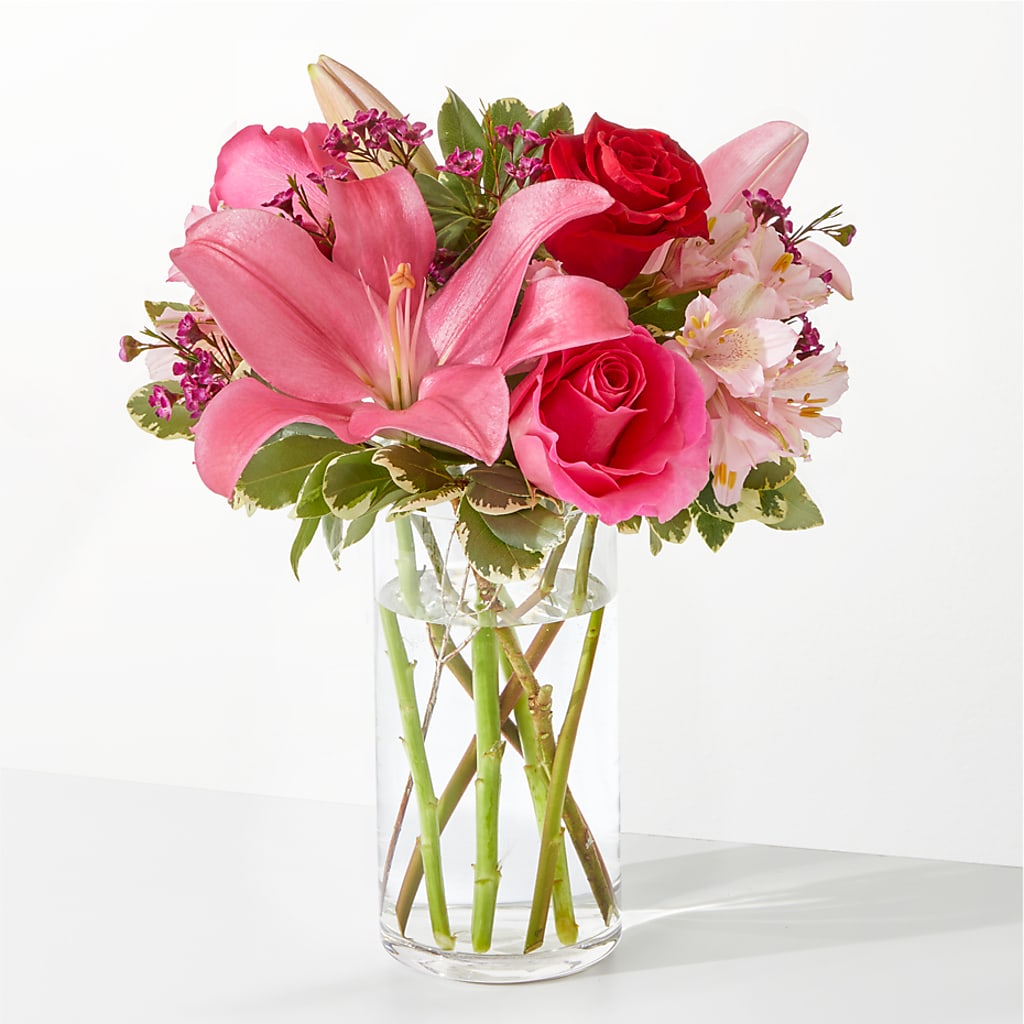Lucky in Love Bouquet – Bella Rose, Rialto CA