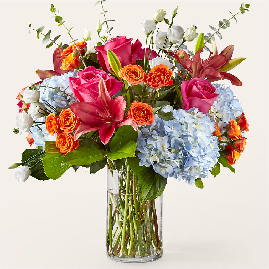 Awestruck Luxury Bouquet – Bella Rose, Rialto CA