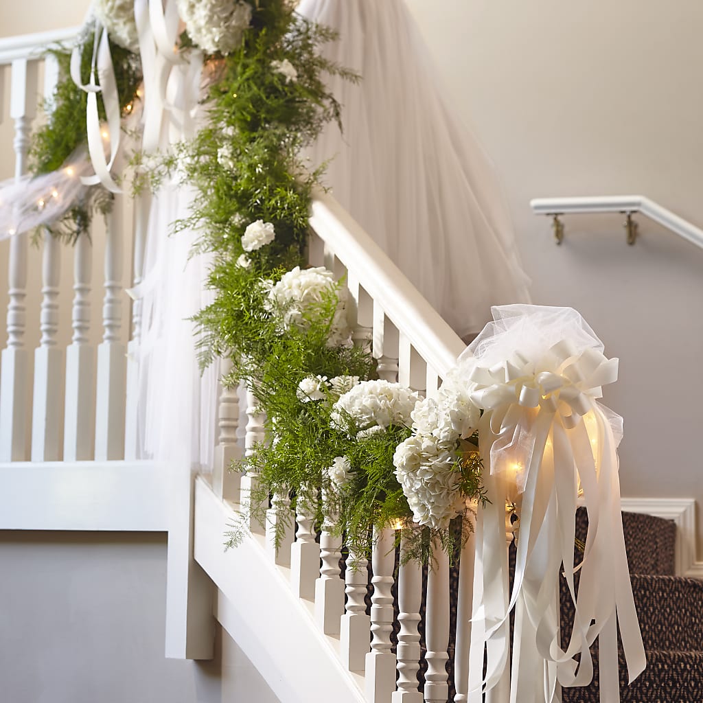 Champagne Dreams Garland – Bella Rose, Rialto CA