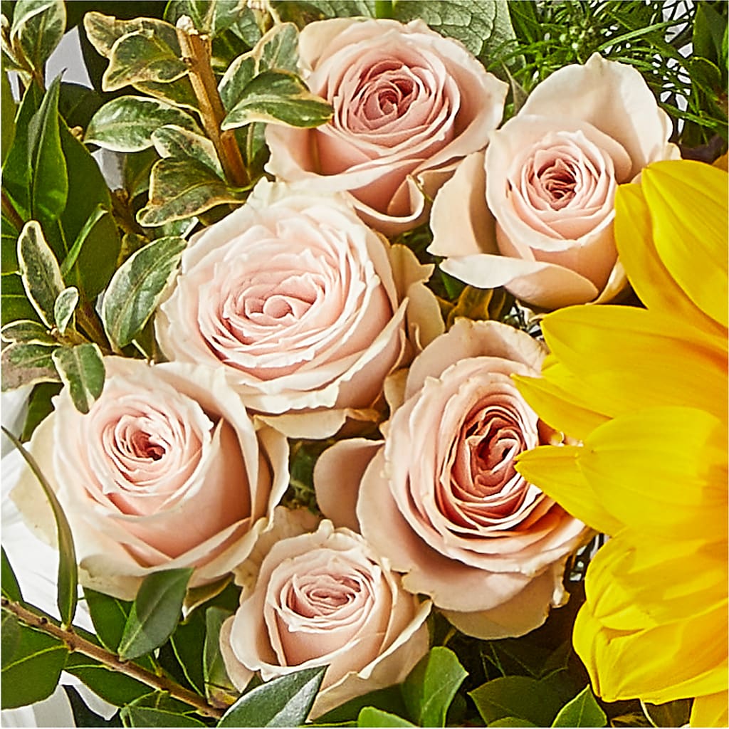 The Good Life Bouquet –  Bella Rose, Rialto CA