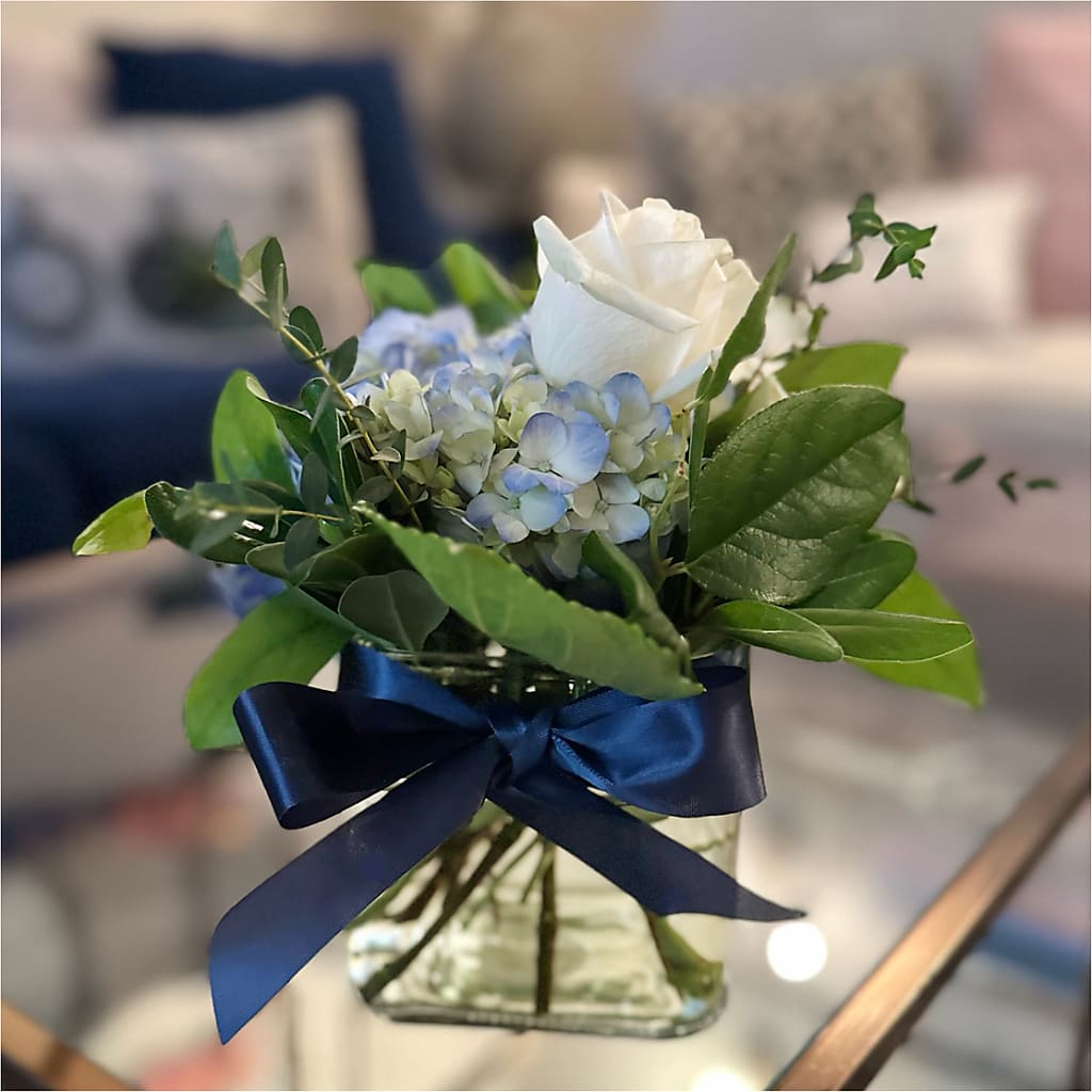 Sky Blue Delight Bouquet –  Bella Rose, Rialto CA