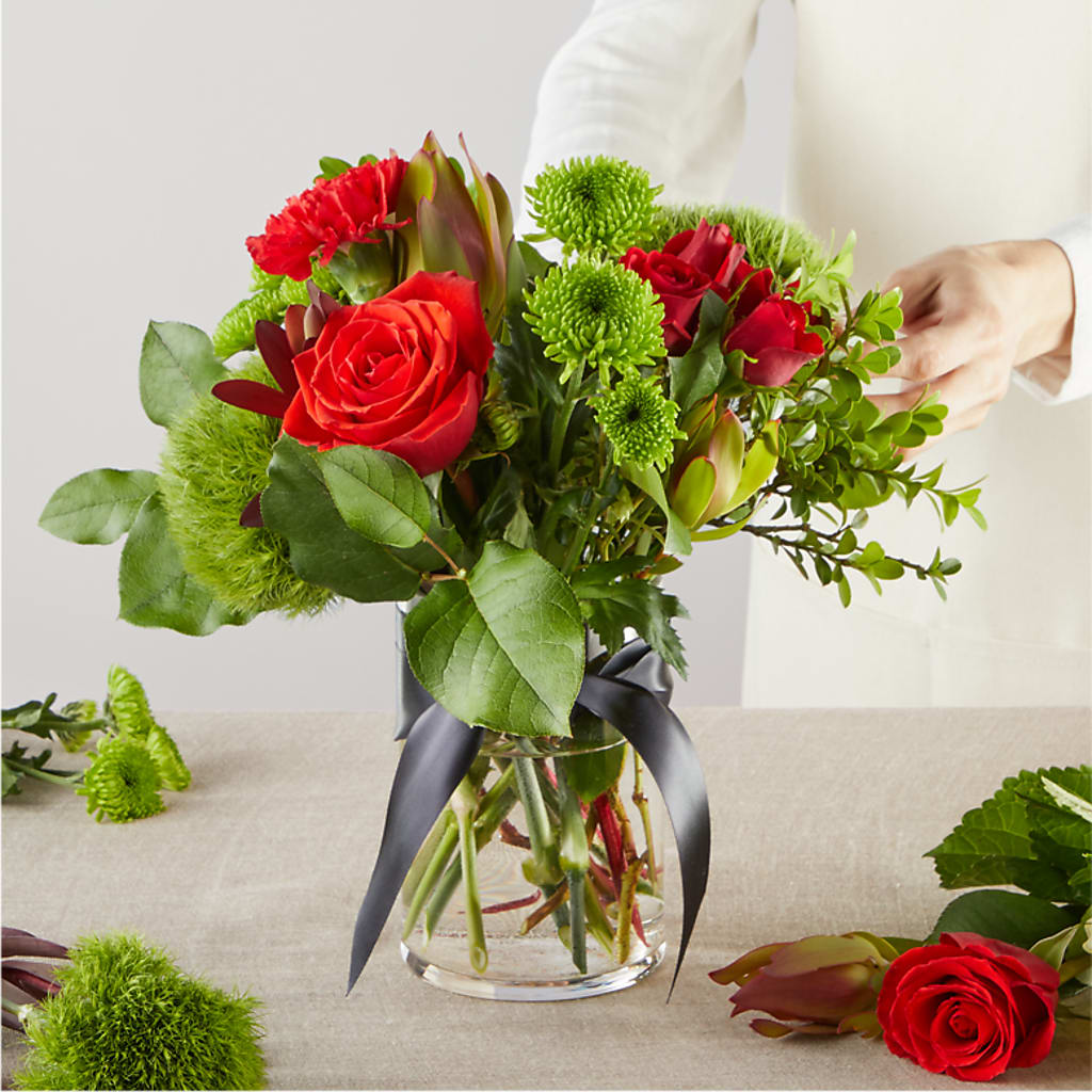 Heritage Kindle – A Florist Original –  Bella Rose, Rialto CA