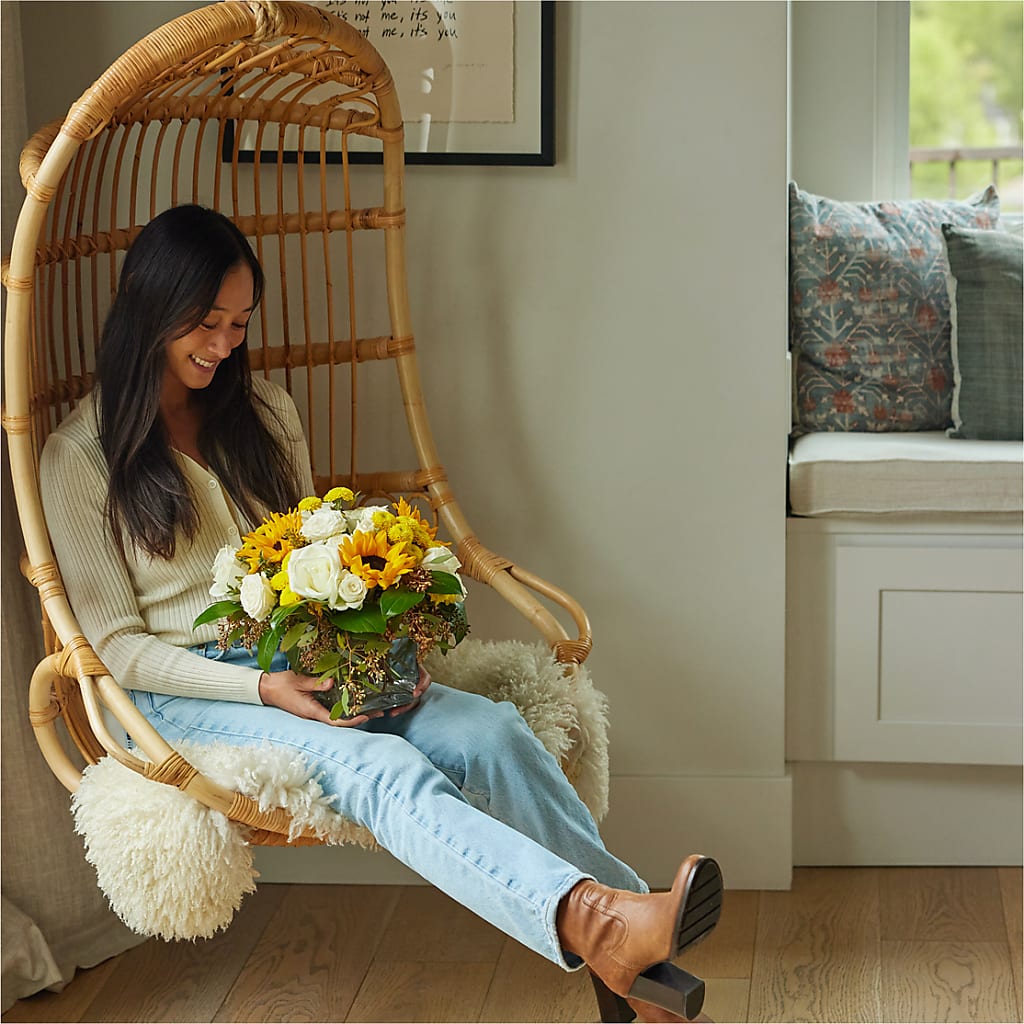 Luminous Morning Bouquet –  Bella Rose, Rialto CA