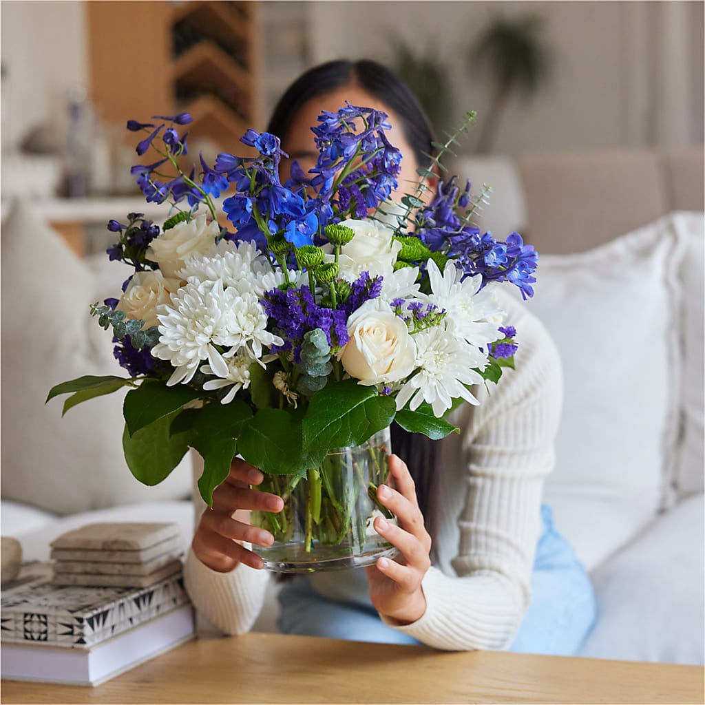 Cerulean Waves Bouquet –  Bella Rose, Rialto CA