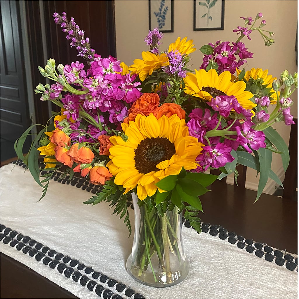 Rays of Life Bouquet –  Bella Rose, Rialto CA