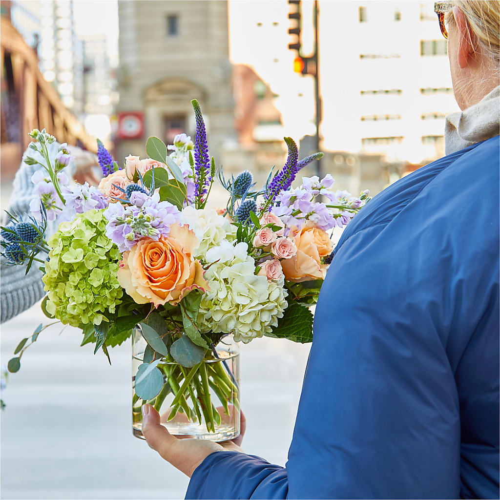 Porch Swing Bouquet –  Bella Rose, Rialto CA
