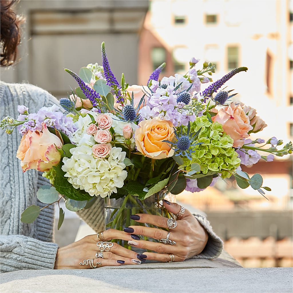Porch Swing Bouquet –  Bella Rose, Rialto CA