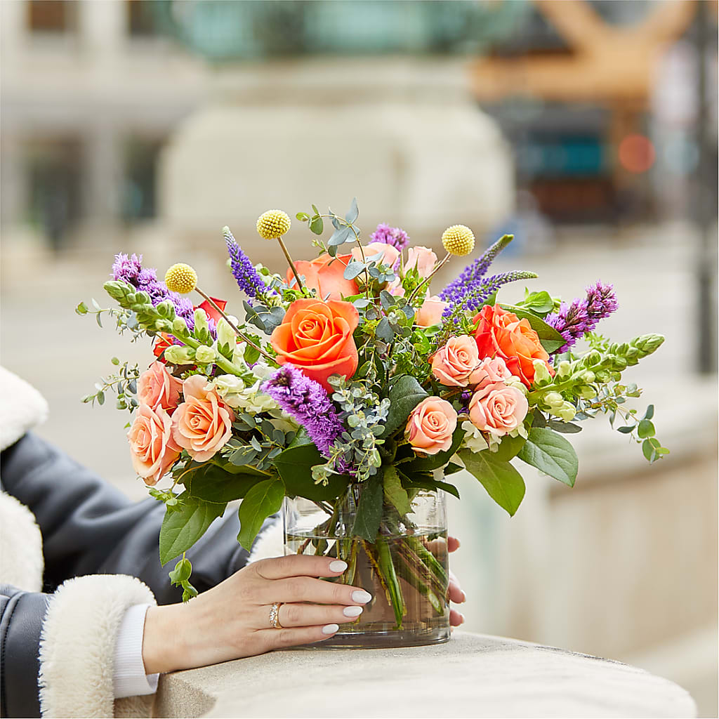 The Standout Bouquet –  Bella Rose, Rialto CA