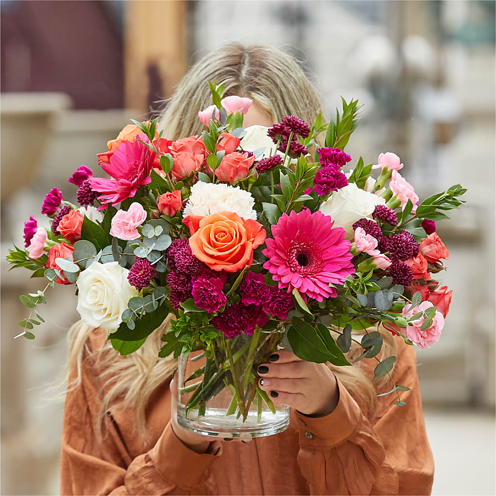 Smell the Roses Bouquet –  Bella Rose, Rialto CA