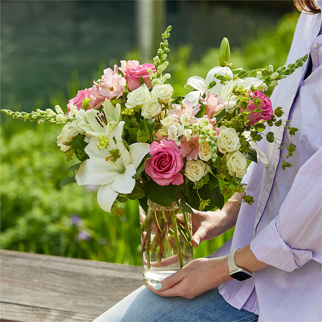 Fondly Bouquet –  Bella Rose, Rialto CA