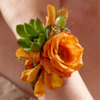 Irresistible Love Wrist Corsage –  Bella Rose, Rialto CA